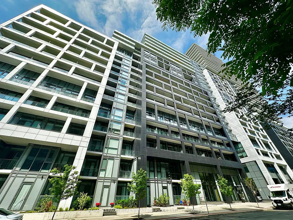 60 Princess St #338