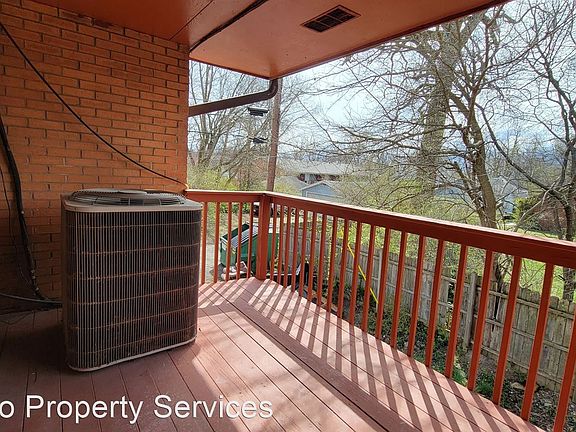 4th image of 426 Haskins Ave #10