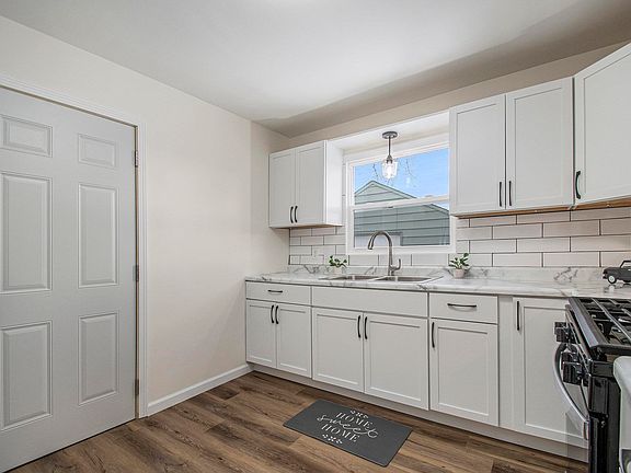 5th image of 4610 W Linden Ave