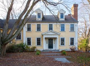 197 Rumstick Rd, Barrington, RI 02806