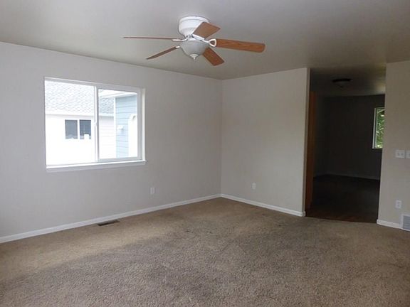 2nd image of 153 Viceroy St