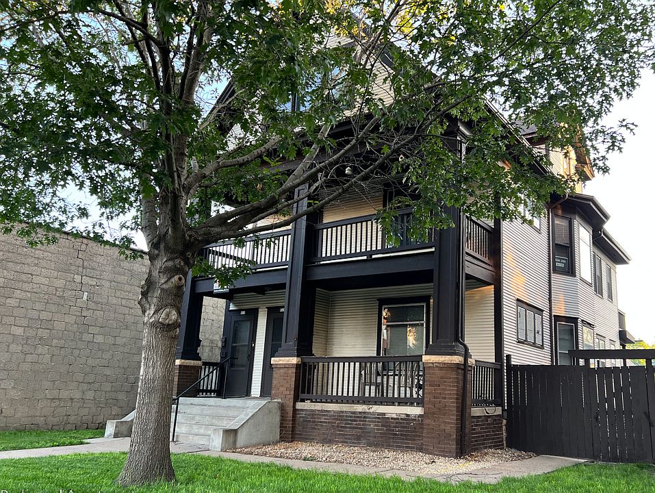 1st image of 613 University Ave SE #613