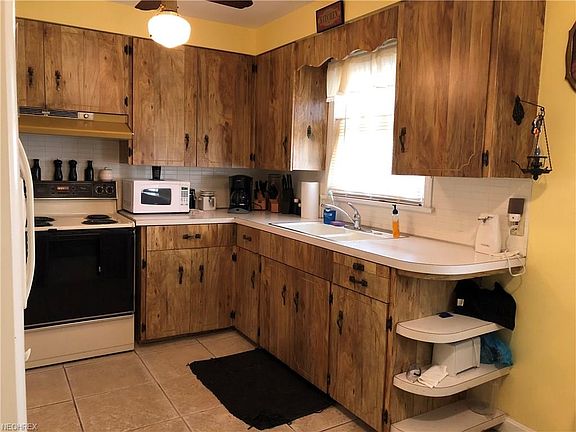 5th image of 2914 Andrews Pl