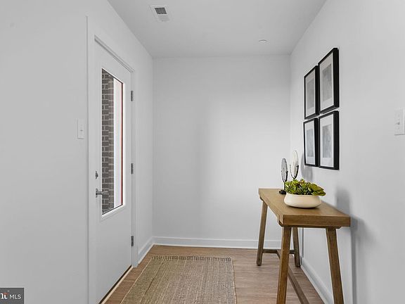 2nd image of 954 Riverplace Dr #54O