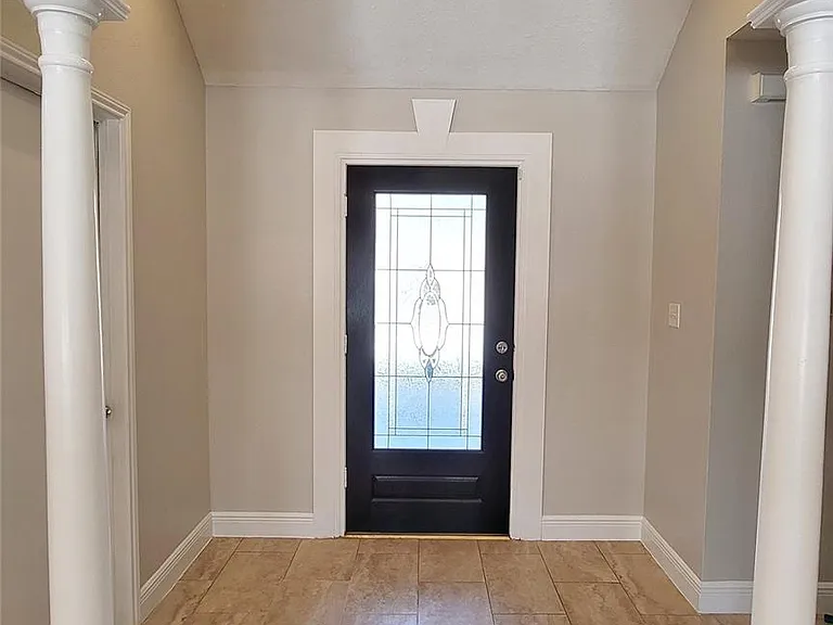 5227 Clarkston Ln — Photo 3