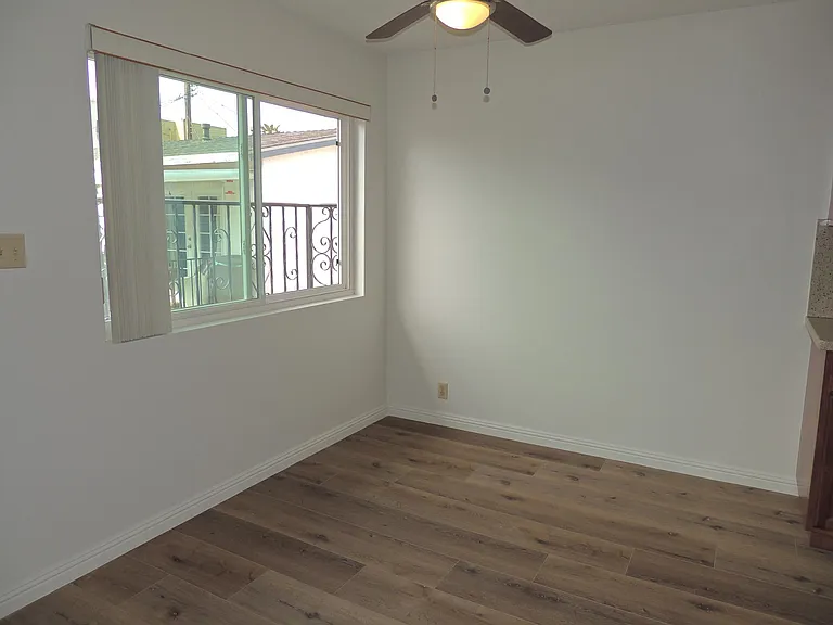 321 Gladys Ave #4 — Photo 21