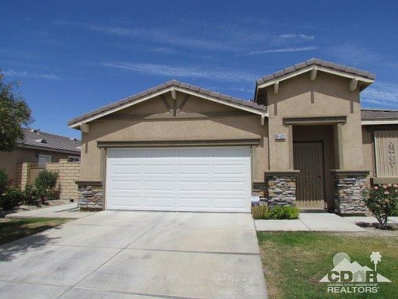 3rd image of 85520 Avenida Crystal