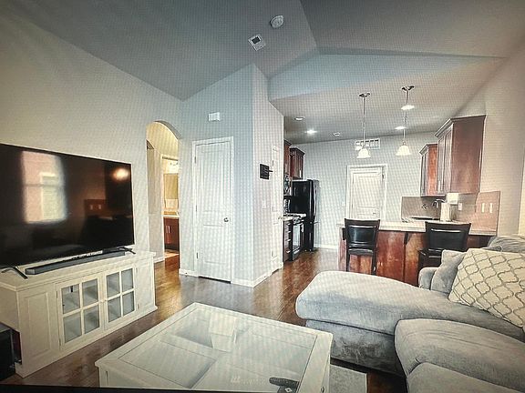 3rd image of 14415 Lockwood Ln SE
