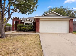 825 Dixon Ln, Denton, TX 76207