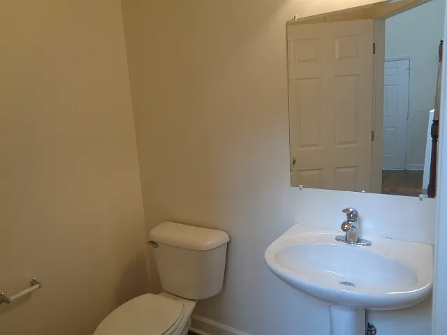 1364 Saybrook Xing — Photo 10
