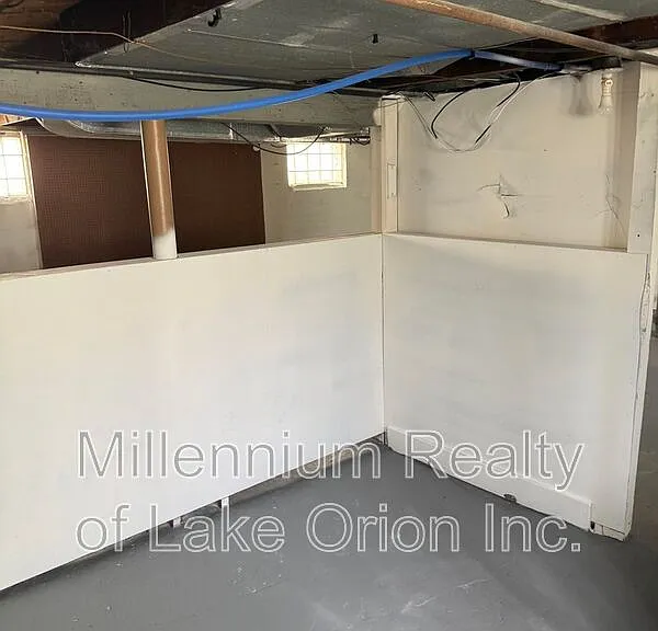 57 E Beverly Ave — Photo 14