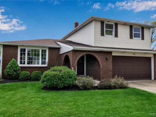 35 Irondale Dr, Depew, NY 14043