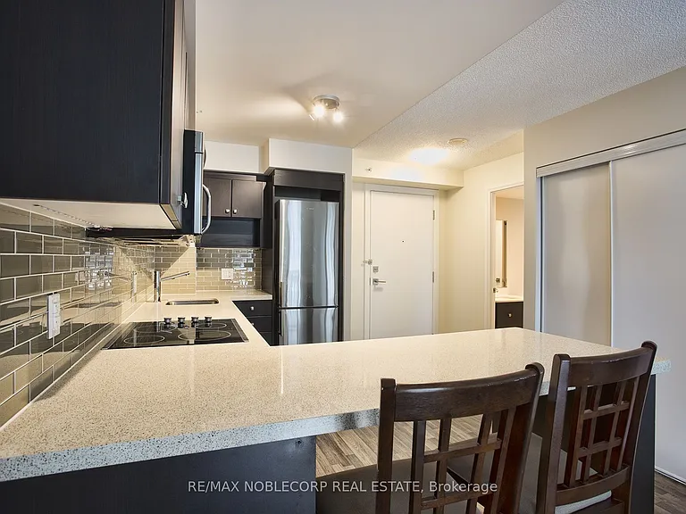565 Wilson Ave #319W — Photo 7