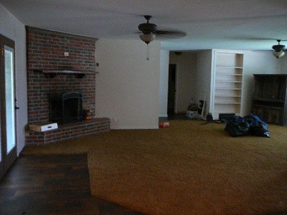 2nd image of 510 W Texas Ave