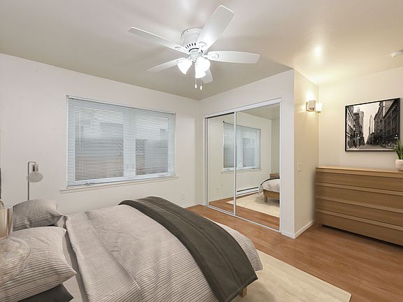 3rd image of 2157 Santa Clara Ave APT A