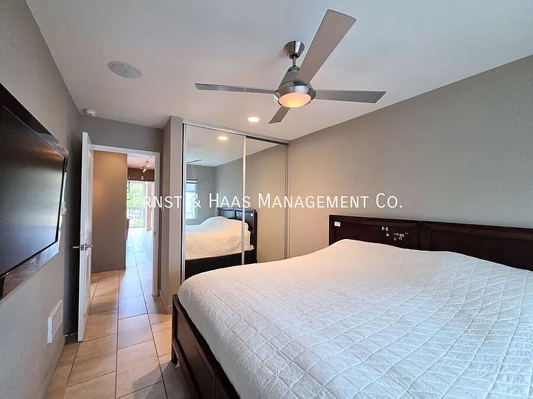 2101 E 2nd St #301 — Photo 19