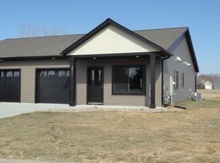2011 20th St, Zumbrota, MN 55992