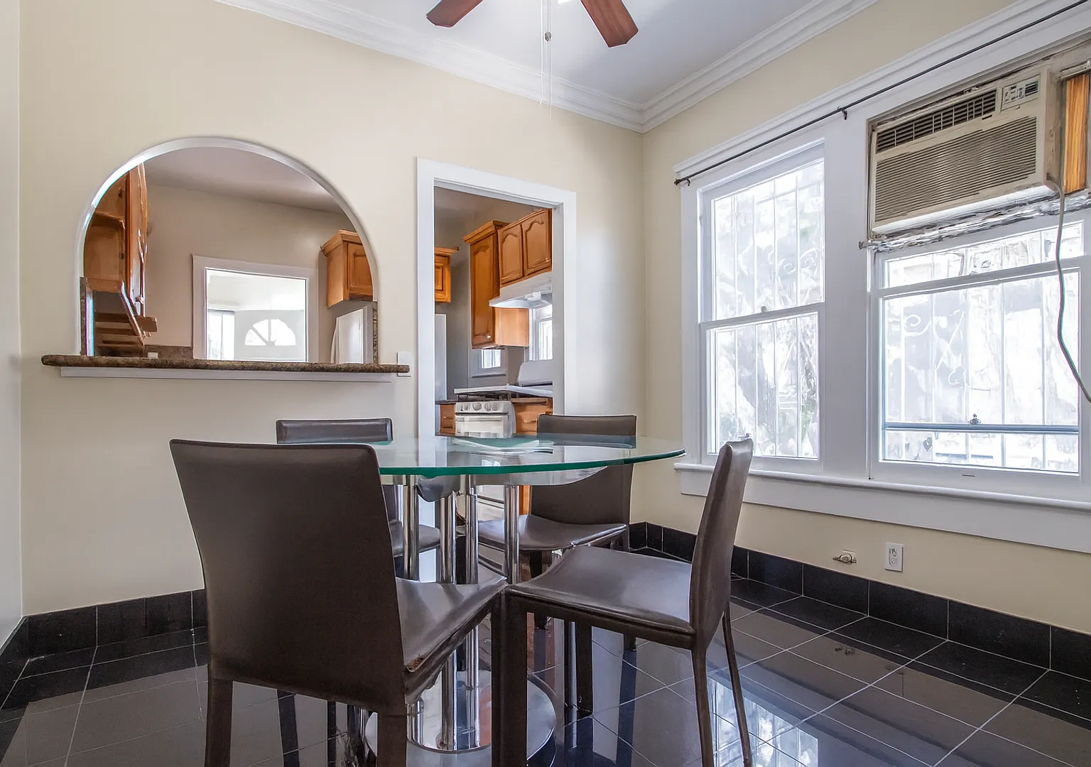 3109 S. Catalina Street — Photo 2