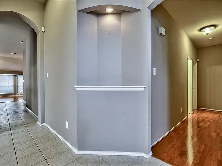 3016 Afton Ridge Dr — Photo 3