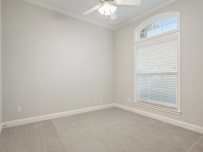 10420 Fallen Leaf Dr — Photo 19