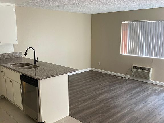 2nd image of 704 E Garfield Ave APT 14