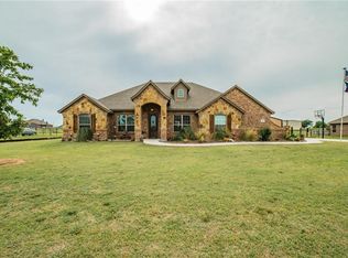 108 Remington Park Dr, Springtown, TX 76082