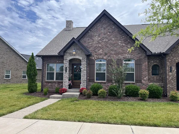 2049 Flowing Creek Dr, Franklin, TN 37064