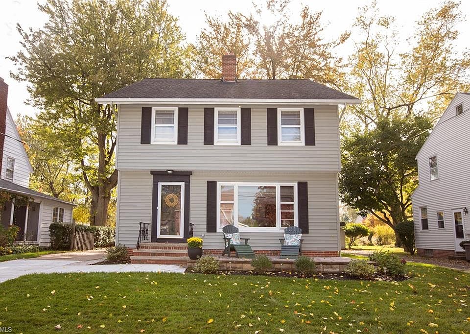 1st image of 21227 Stratford Ave