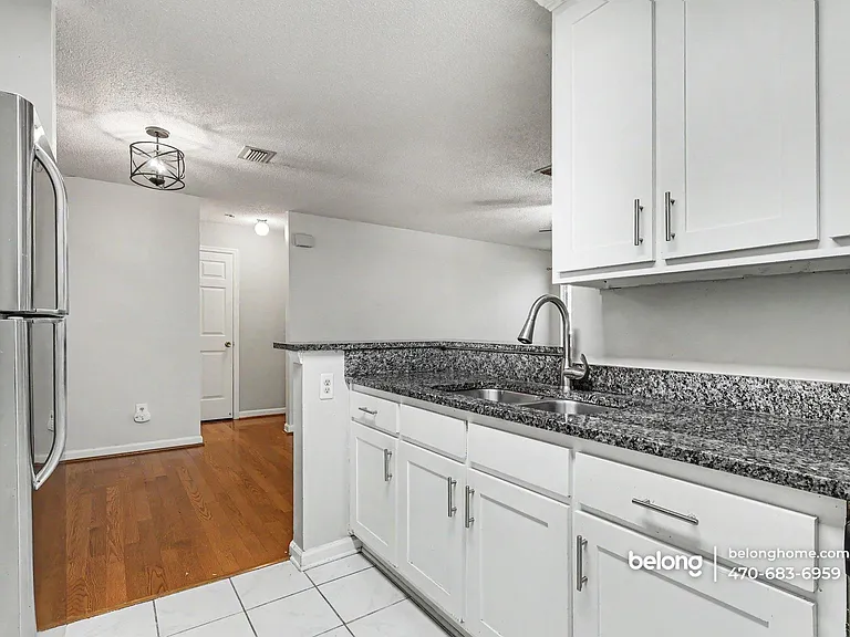 319 Granville Ct — Photo 17