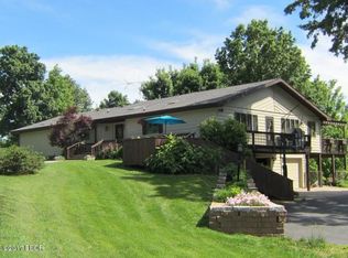 2839 Dillinger Rd, Carbondale, IL 62901