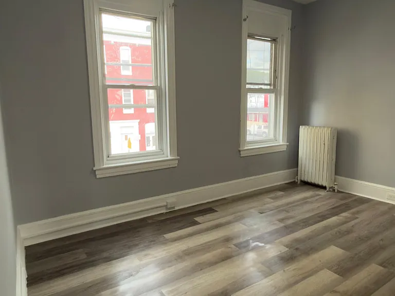 504 N 10th St #2 — Photo 9