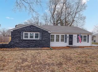 1809 S James Downey Rd, Independence, MO 64057