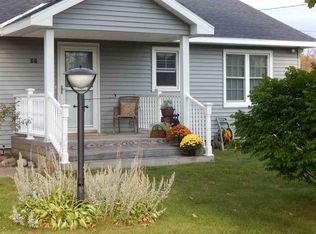 58 School St, Mayfield, NY 12117