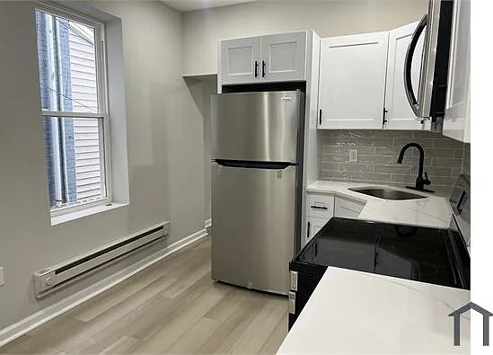 1551 N Frazier St — Photo 19