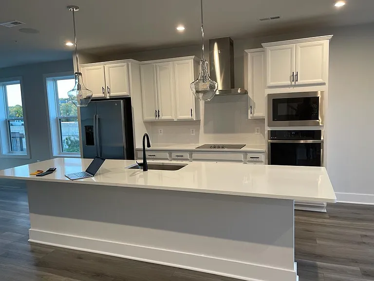 1524 Moore St #B — Photo 10