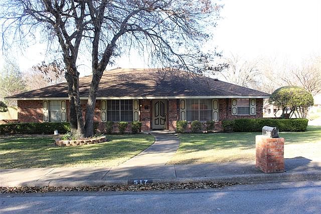 1st image of 517 Bayberry Ln