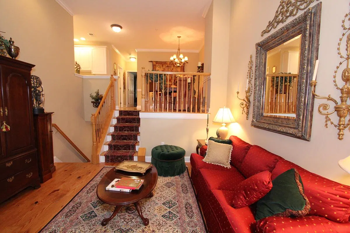 2 bed, 1228 sqft, $3,750 — Photo 1