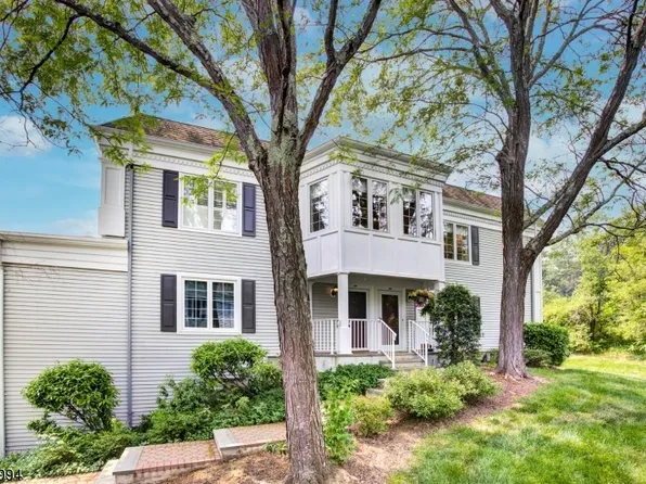 136 Terrace Dr, Chatham Twp., NJ 07928