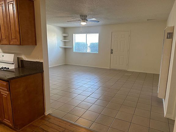 3rd image of 21604 Loop St