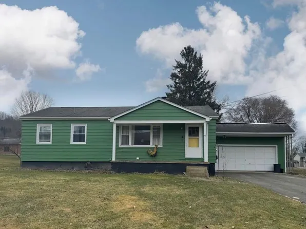 42 3rd St, Mansfield, PA 16933