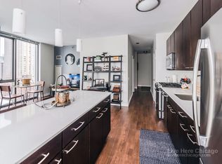 800 N State St, Chicago, IL 60610