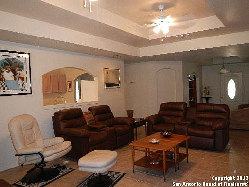 5th image of 381 S CIMARRON DR