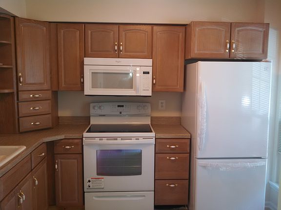 3rd image of 5742 Evergreen Knoll Ct