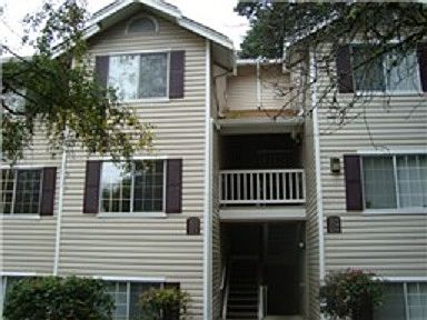 2nd image of 19851 25th Ave NE #111