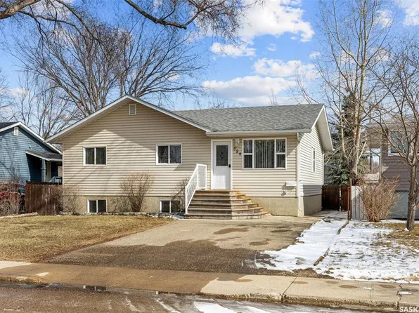 359 4th AVENUE SE, Swift Current, SK S9H 3L7