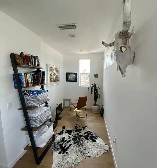 635 N Formosa Ave — Photo 14