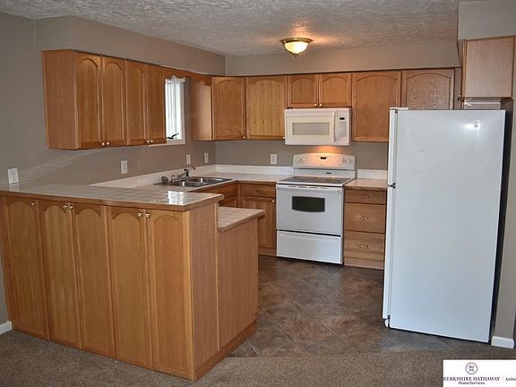 3rd image of 1646 N Broad St