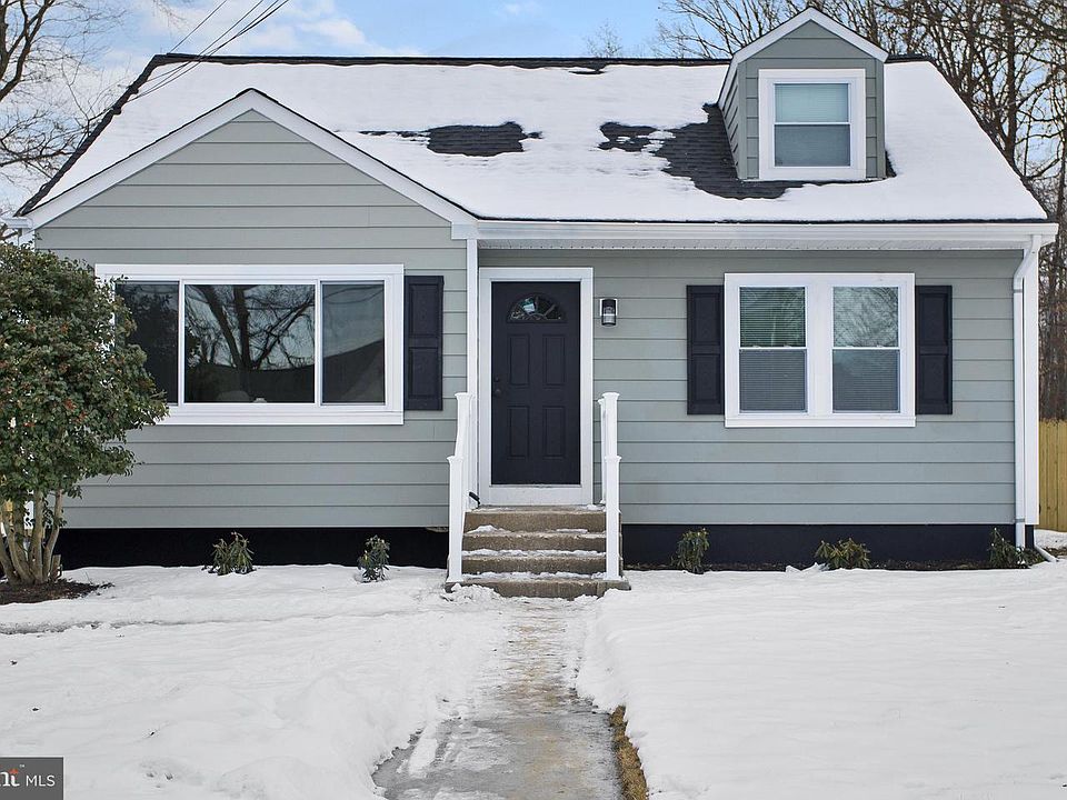 1st image of 16 Ranchwood Dr