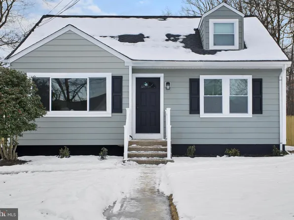 16 Ranchwood Dr, Ewing, NJ 08618