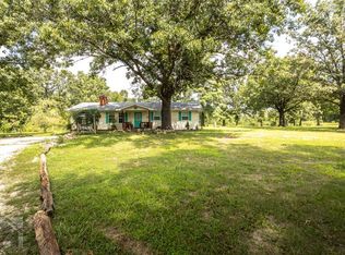 10901 Crest Rd, Dixon, MO 65459